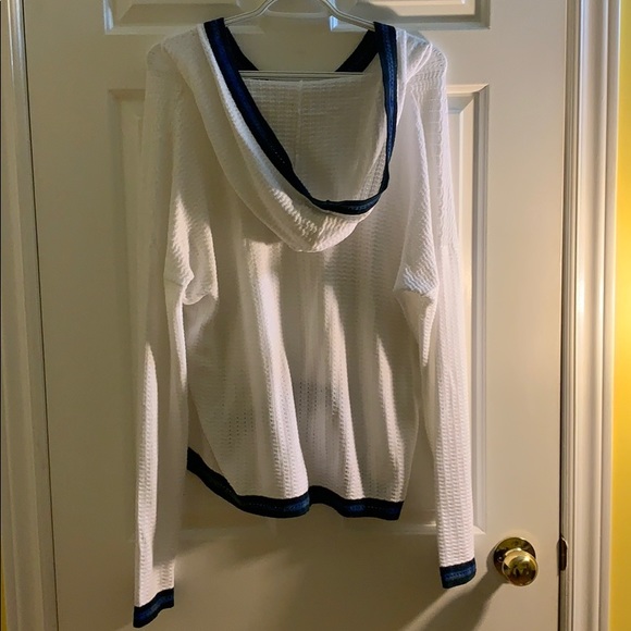 89th & Madison Sweater - Picture 2 of 2